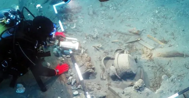 308 yıl öncesine ışık tutacak çılgın keşif: Denizin altında yüzlerce altın sikke bulundu