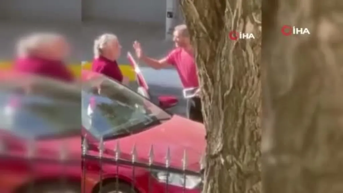 Beylikdüzü'nde kendisine polis süsü verip vatandaşla böyle tartıştı