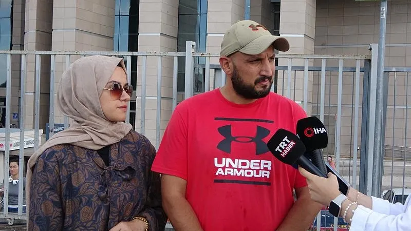 Mehmet İzmirlioğlu ve Merve İzmirlioğlu