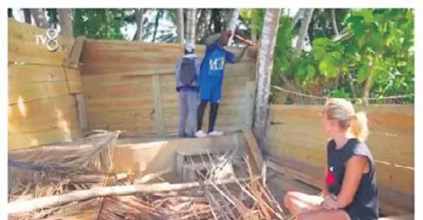 Dominik Turizm Bakanlığı yetkilileri acımadı: Survivor yarışmacılarının adada yaptıkları evleri yıktı!