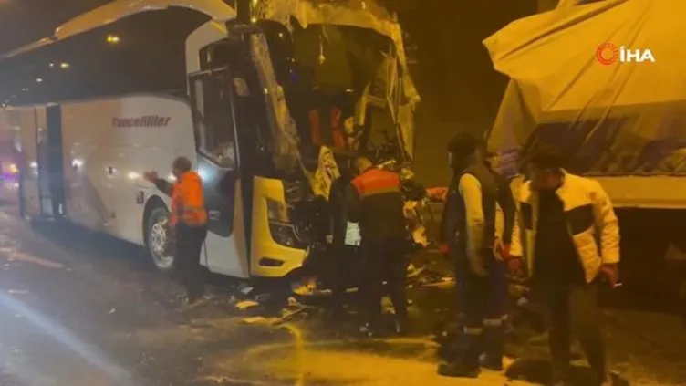 ▶️ Osmaniye’de tünelde zincirleme trafik kazası: Ölü ve yaralılar var