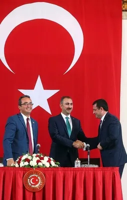 Anayasa değişikliğinde uzlaşma sinyali