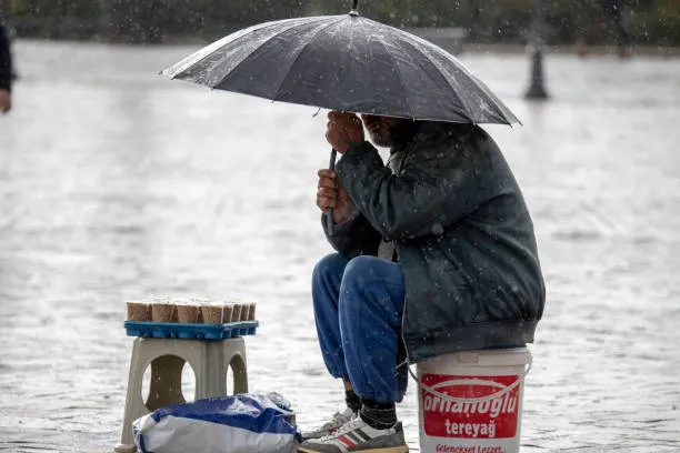 bu-hafta-sonu-yagmur-var-mi-5-6-7-8-9-nisan-2023-istanbul-ankara-izmir-hava-durumu-raporu-uzman-isim-acikladi-1680622614875.jpg
