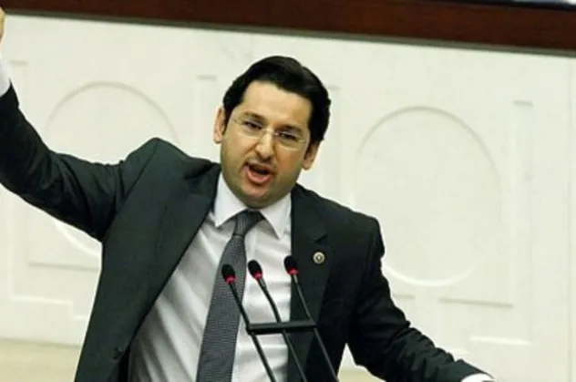 FETÖ'cüler bu sefer de Koronavirüs üzerinden hainlik peşinde! CHP'li FETÖ'cü Aykan Erdemir'den skandal paylaşım!