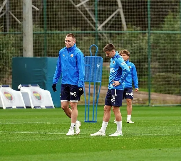 fenerbahce-galatasaray-derbisinde-gol-icin-acele-etmeyecek-hatayi-bekleyecek-1637357907693.jpeg Fenerbahçe Galatasaray derbisinde gol için acele etmeyecek, hatayı bekleyecek-9