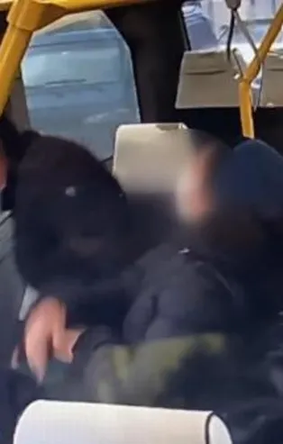 Maltepe'de minibüste yaşanan cinsel taciz anı kamerada!