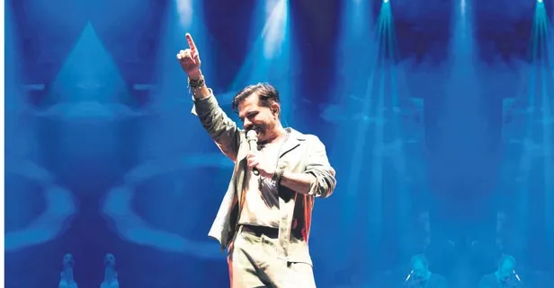 Aslı Bekiroğlu ve sevgilisi Çağrı Teklıvıran da orada: Canlı müziğe hasret kalan İstanbullular, Kenan Doğulu’yla coştu