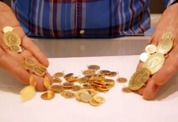 altin-gune-nasil-basladi-5-ekim-altin-fiyatlari-ne-kadar-gram-altin-fiyati-kac-lira-1601878122583.jpg
