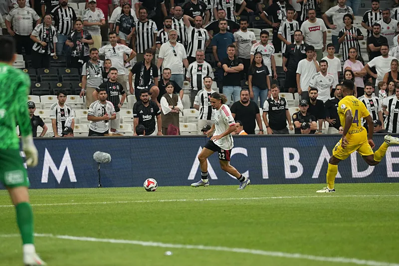 Solskjaer'in kozu orta saha! Beşiktaş'ın 11'i netleşti - 12