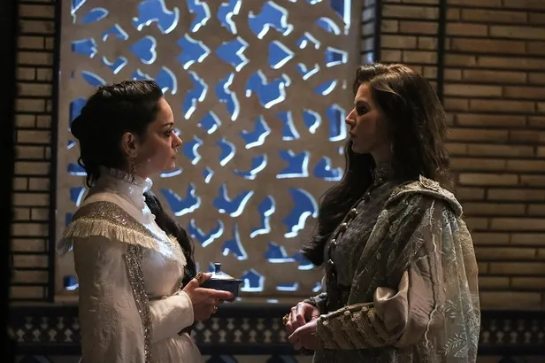 uyanis-buyuk-selcuklu-zubeyde-hatun-kimdir-tarihte-var-mi-sezin-akbasogullari-kimdir-kac-yasinda-nereli-1610394011671.jpg Uyanış Büyük Selçuklu Zübeyde Hatun kimdir, tarihte var mı? Sezin Akbaşoğulları kimdir, kaç yaşında, nereli?-4