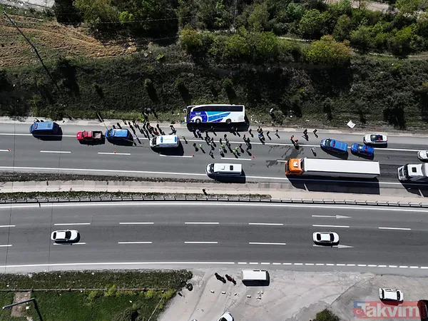 Yalova'da düz yolda giden otobüs devrildi! Görüntüler ortaya çıktı - 2