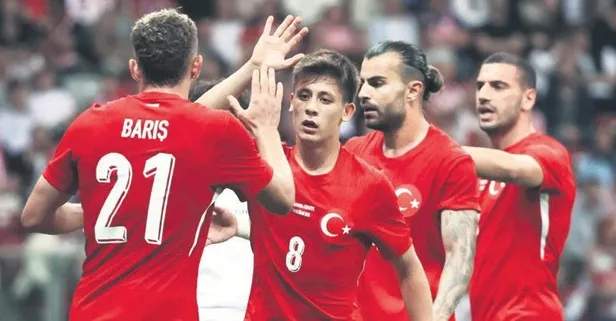 Milli yıldız Arda Güler Polonya karşısındaki performansıyla mest etti