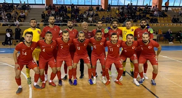 futsal-milli-takiminin-play-off-heyecani-a-sporda-1604566343769.jpg Futsal Milli Takımı'nın play-off heyecanı A Spor'da-2