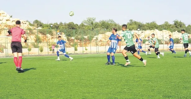 Köyler arası futbol turnuvasını izleyen taraftar sayısı Süper Lig'i gölgede bıraktı