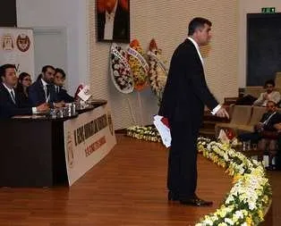 Feyzioğlu sözü kesilince salonu terk etti