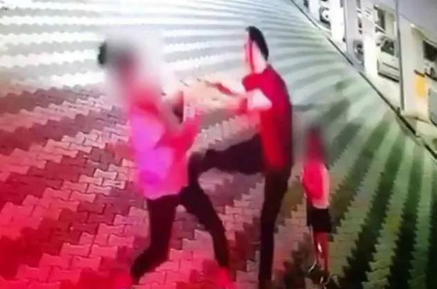 Doktor, boşandığı eşini öldüresiye dövdü!