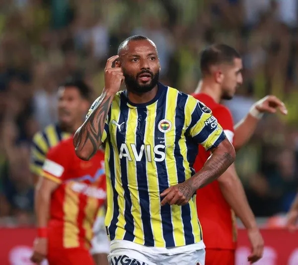 abdulkerim-bardakci-atti-galatasaray-taraftari-fenerbahceyi-tiye-aldi-joao-pedro-gondermesi-1675331213847.jpeg Abdülkerim Bardakcı attı Galatasaray taraftarı Fenerbahçe'yi tiye aldı! Joao Pedro göndermesi-9