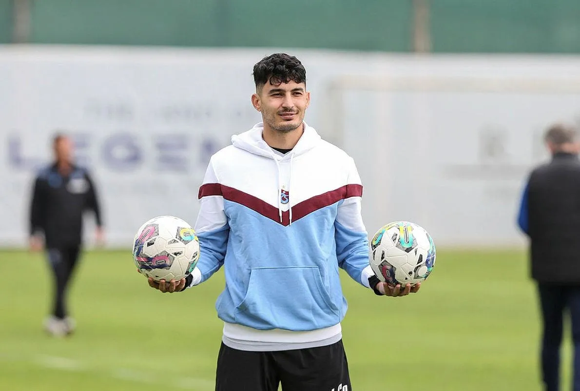 Uğurcan Çakır’dan genç oyunculara destek