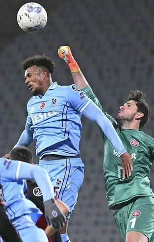 Karagümrük’e farklı kaybeden Trabzonspor taraftarını kahretti