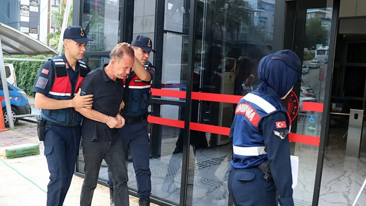 Alanya'da eşini ve kayınvalidesini bıçakla yaralayan Mustafa Ezici tutuklandı