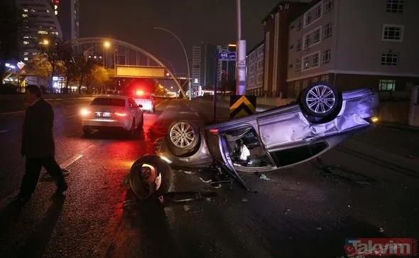 Adana’da kaza yapan sürücü arkadaşını bırakarak kaçtı