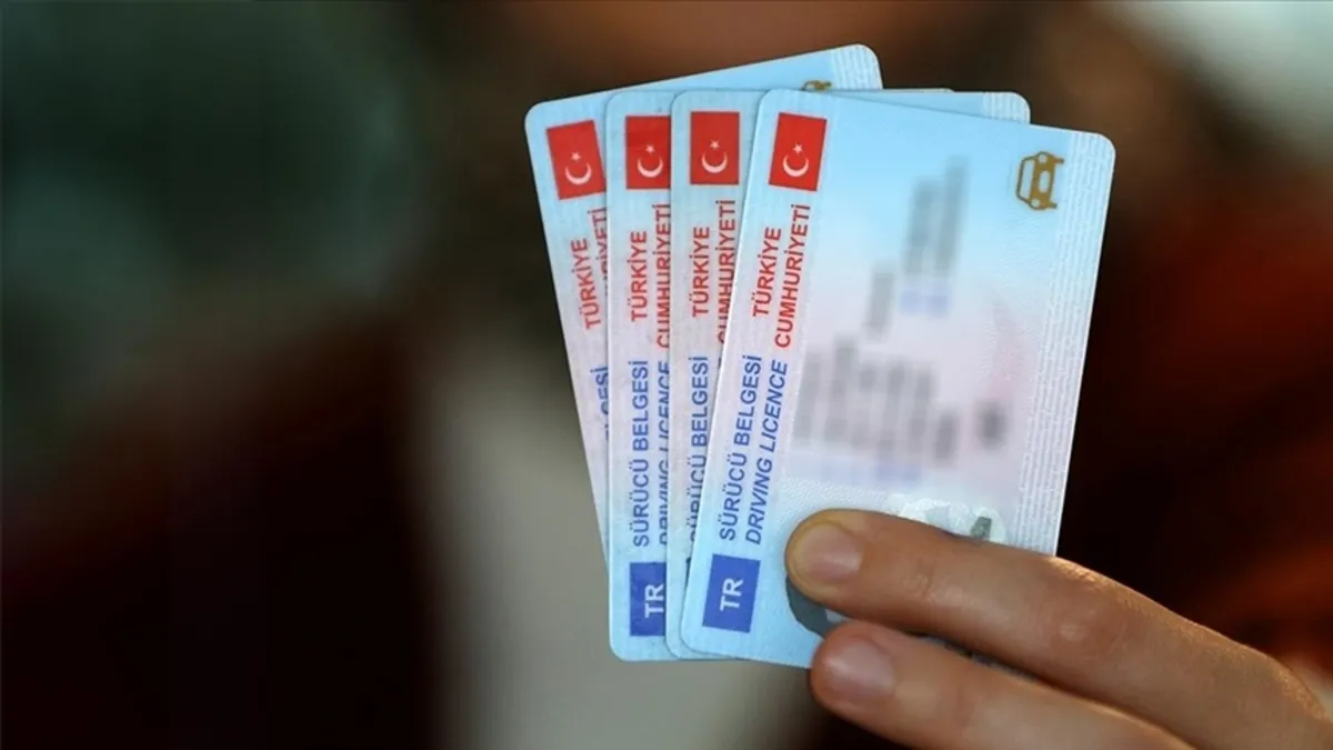 Ehliyet Sınıfları 2025: A, B, C, D Sınıfı Hangi Araçları Kapsıyor?