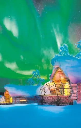 Gökyüzünde ışık dansı