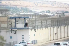 16 yaşındaki Filistinli Hamad İsrail'in işkencesinden sağ kurtuldu!