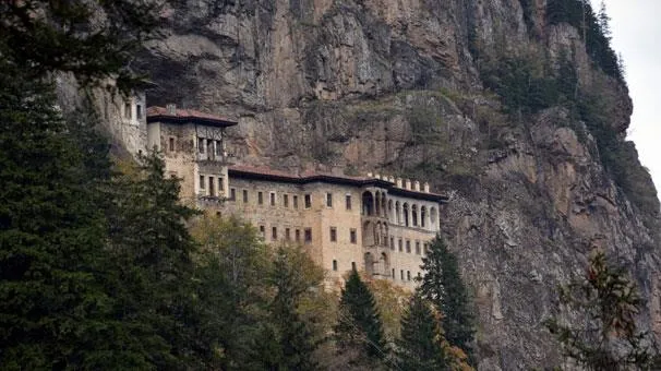 Sümela Manastırı’nı ABD'li NATO askerleri yağmalamış-1
