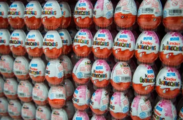 Salmonella kabusu sürüyor! Kinder çikolatalarında ortaya çıkan bakteriden onlarca kişi etkilendi fabrika kapandı-2