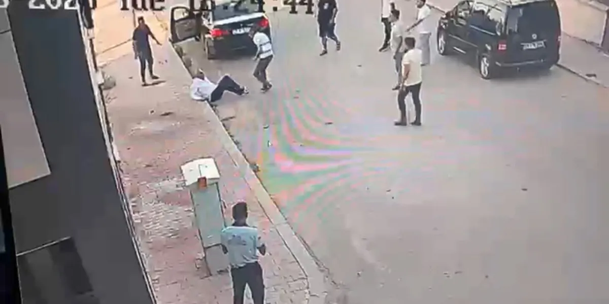 Yeni Partili Melih Meriç’e bıçaklı saldırı! Saldırgan eski CHP’li Seydi Ahmet Keleş çıktı-6