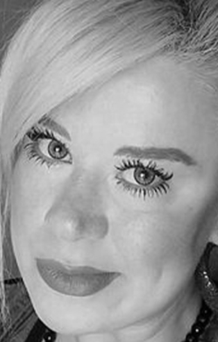 Evinde tavana asılmış halde bulundu