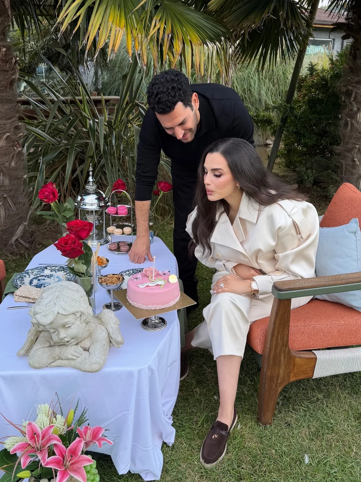 murat-yildirimdan-esi-iman-elbaniye-dogum-gunu-paylasimi-1792748885132.jpg Kutlamadan fotoğraflar geldi! Murat Yıldırım'dan eşi İman Elbani'ye doğum gününde romantik not-4