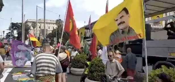son-dakika-romadaki-pkk-gosterisi-uzerine-italyanin-ankara-buyukelcisi-marrapodi-disisleri-bakanligina-cagrild-1654538329880.jpeg Son dakika: Roma'daki PKK gösterisi üzerine İtalya'nın Ankara Büyükelçisi Marrapodi Dışişleri Bakanlığı'na çağrıldı-2