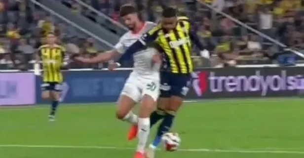 Fenerbahçe Alanyaspor karşısında iki penaltı bekledi! İşte o pozisyonlar