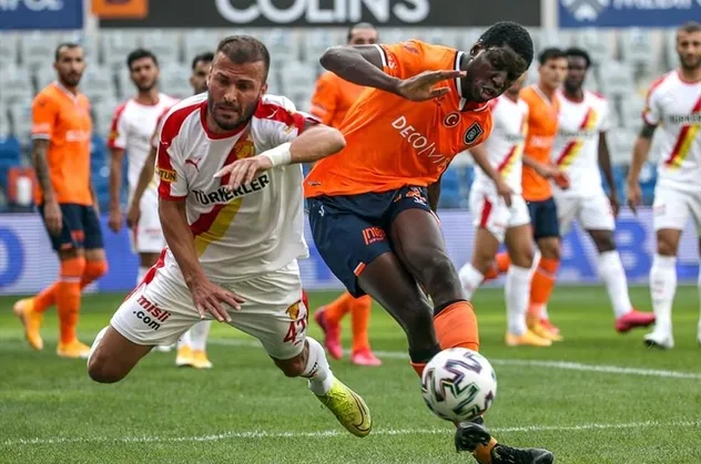 Medipol Başakşehir ilk puanını aldı! (MS: Başakşehir 0-0 Göztepe)