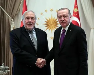 Ünlü tarihçi İlber Ortaylı’dan büyük jest