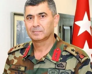 İki komutan darbecilerin elinden kaçtı