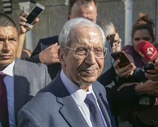 Tunusun geçici Cumhurbaşkanı Muhammed Nasır yemin ederek görevine başladı