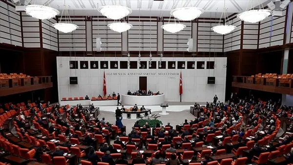 Son dakika: 5'inci Yargı Paketi, TBMM Adalet Komisyonu'nda kabul edildi-4