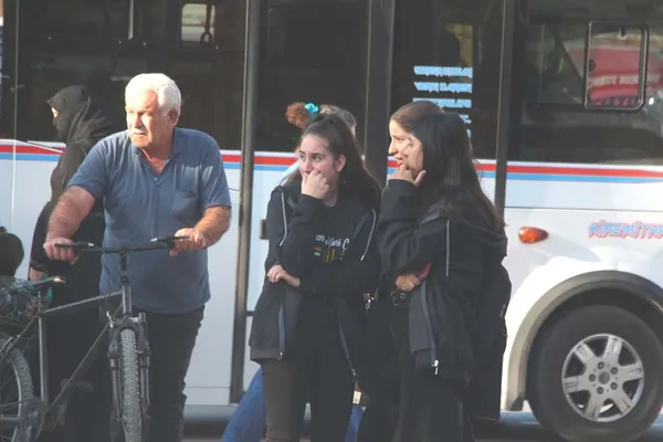 basini-yere-carparak-oldu-yakinlari-gozyaslarina-boguldu-1667570724013.jpg Başını yere çarparak öldü: Yakınları gözyaşlarına boğuldu-5