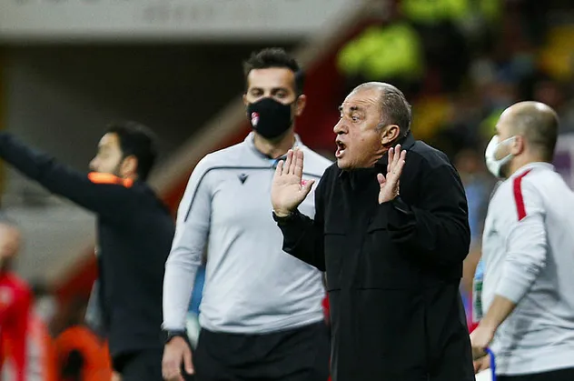 Fatih Terim "ocak ayı" dedi Galatasaray taraftarı isyan etti! Artık yeter...