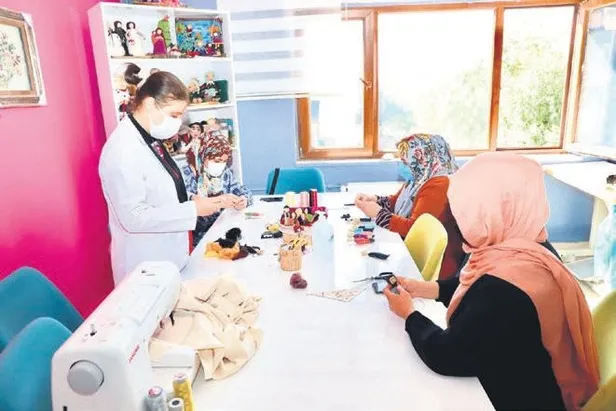 mardin-valisi-ve-buyuksehir-belediyesi-baskan-vekili-mahmut-demirtas-tarihi-binalari-yeniden-canlandiriyor-1650573556632.jpeg Mardin Valisi ve Büyükşehir Belediyesi Başkan Vekili Mahmut Demirtaş tarihi binaları yeniden canlandırıyor-11