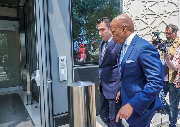 ABD'deki Türkevi'ne terör destekçilerinden saldırı! Türkiye'den ABD'ye çağrı: "Faili bulun"-13