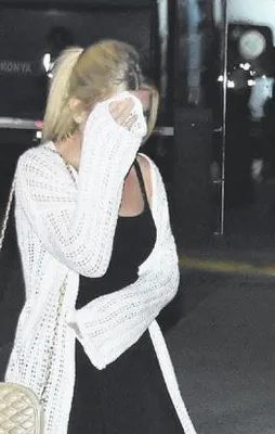 Aparta fuhuş baskını