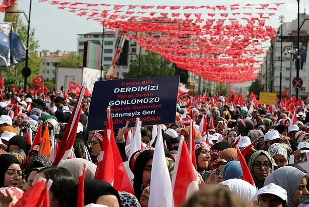 son-dakika-baskan-erdogandan-sivasta-onemli-aciklamalar-gandi-kemal-olarak-basladigi-yolculugu-nazi-kemal-olar-1684858507657.jpeg Son dakika: Başkan Erdoğan'dan Sivas'ta önemli açıklamalar: Gandi Kemal olarak başladığı yolculuğu Nazi Kemal olarak bitirecek-4