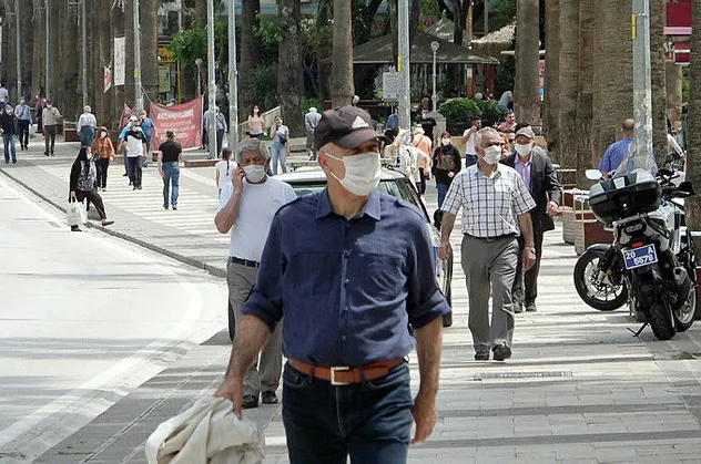 Uşak'ta maskesiz dışarıya çıkmak yasaklandı