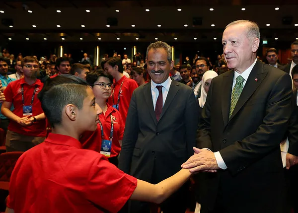 Son dakika: Başkan Erdoğan'dan 53. TÜBİTAK Lise Öğrencileri Araştırma Projeleri Ödül Töreni'nde önemli açıklamalar-3