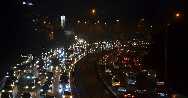İstanbul trafik durumu! 11 Aralık İstanbul trafik yoğunluk haritası!  İstanbul'da trafik nasıl?
