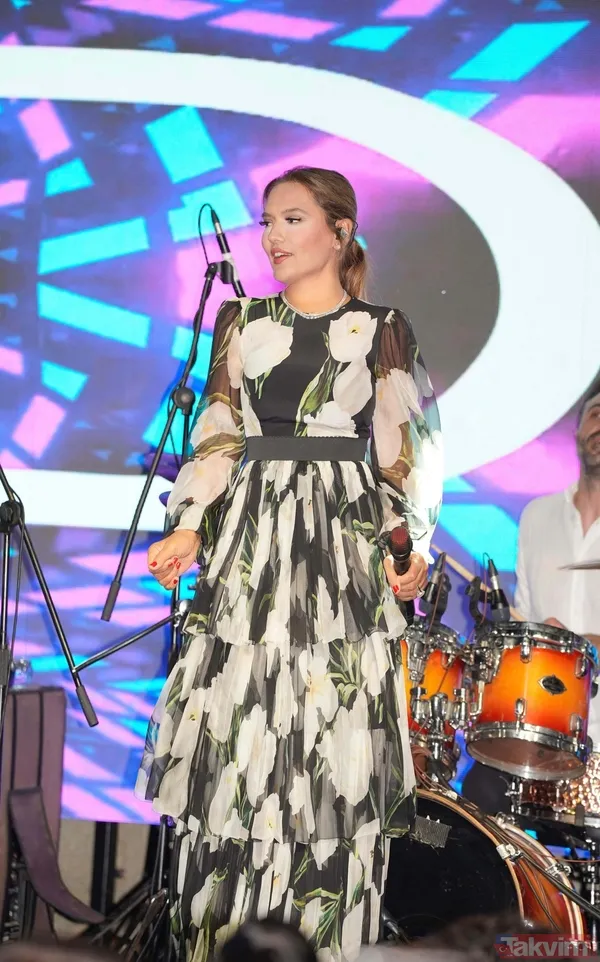 Arşivden neler çıktı neler! İbrahim Tatlıses bulup buluşturup paylaştı: Hülya Avşar’a duygusal mesaj - 29